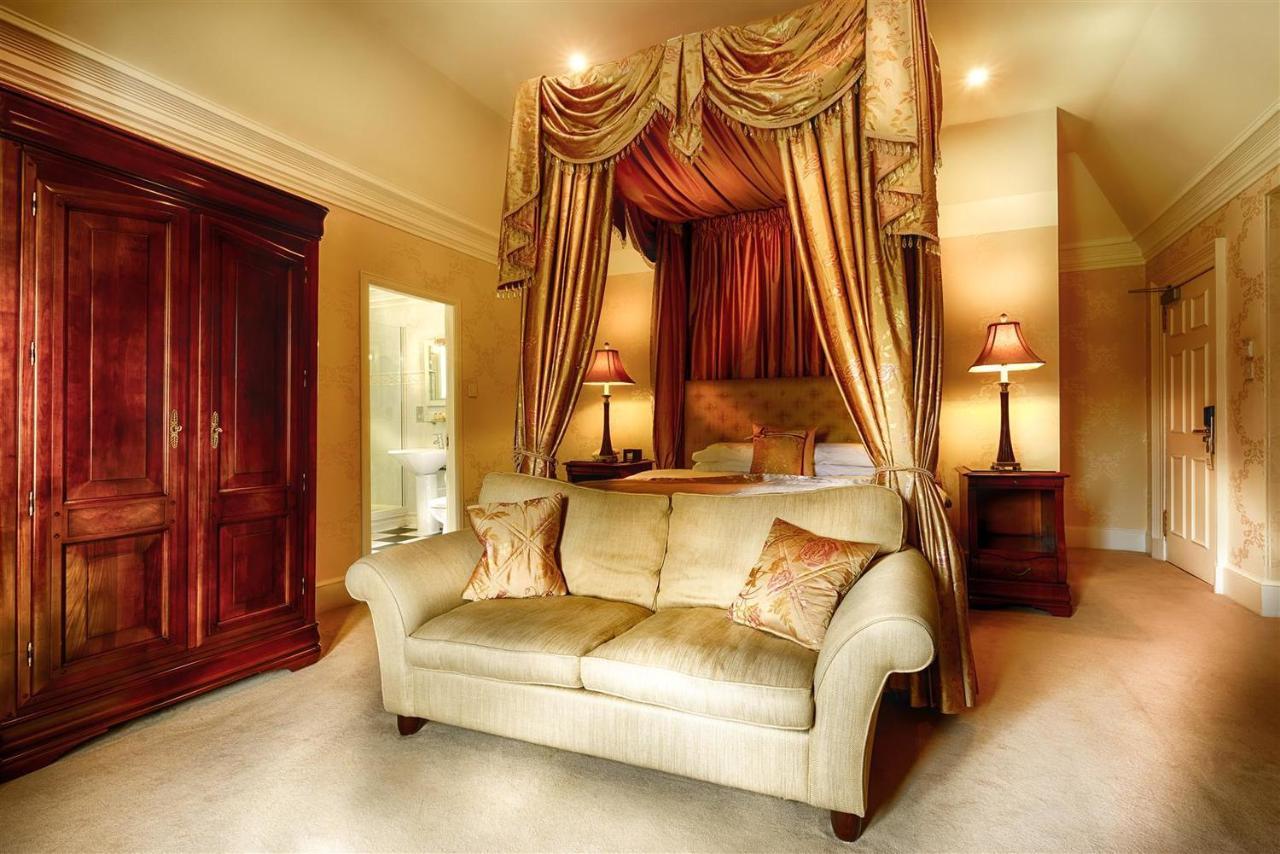 Mansion House Hotel إلجين المظهر الخارجي الصورة
