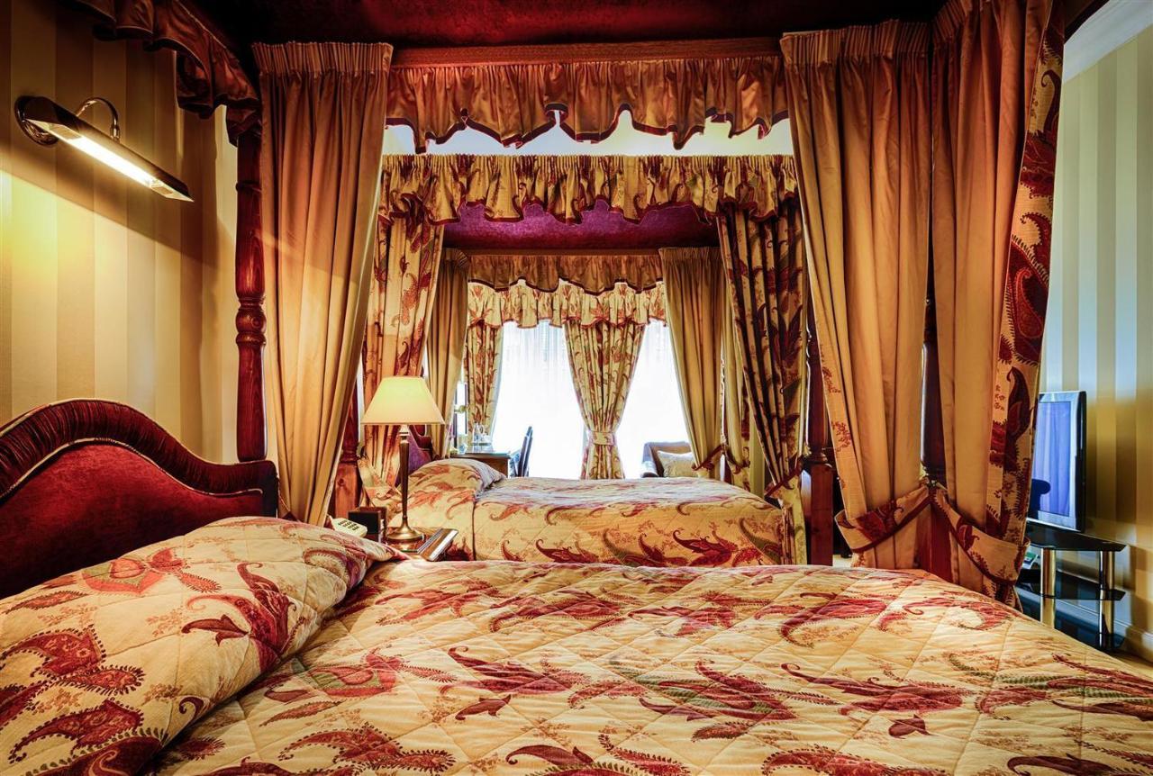 Mansion House Hotel إلجين المظهر الخارجي الصورة