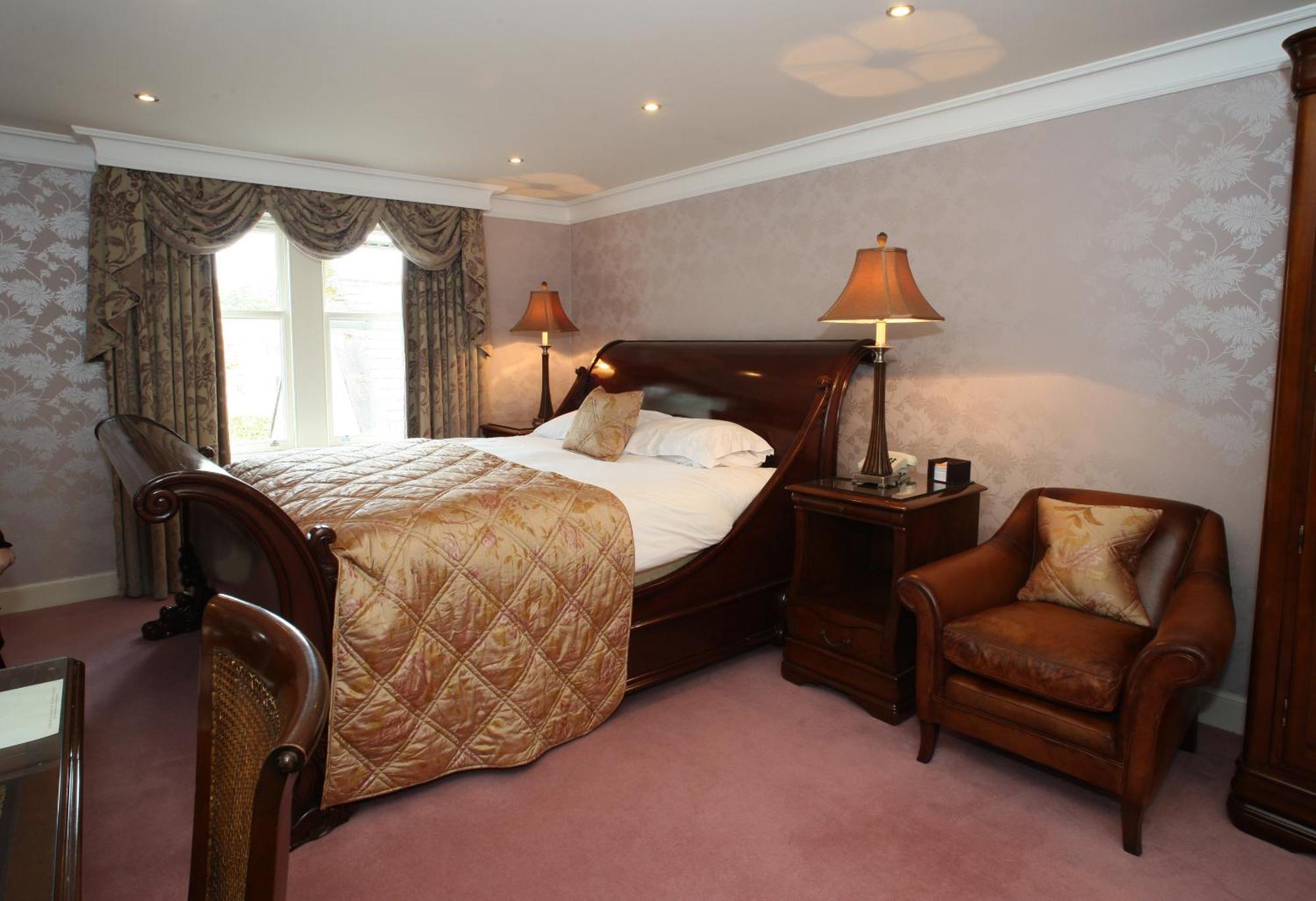 Mansion House Hotel إلجين المظهر الخارجي الصورة