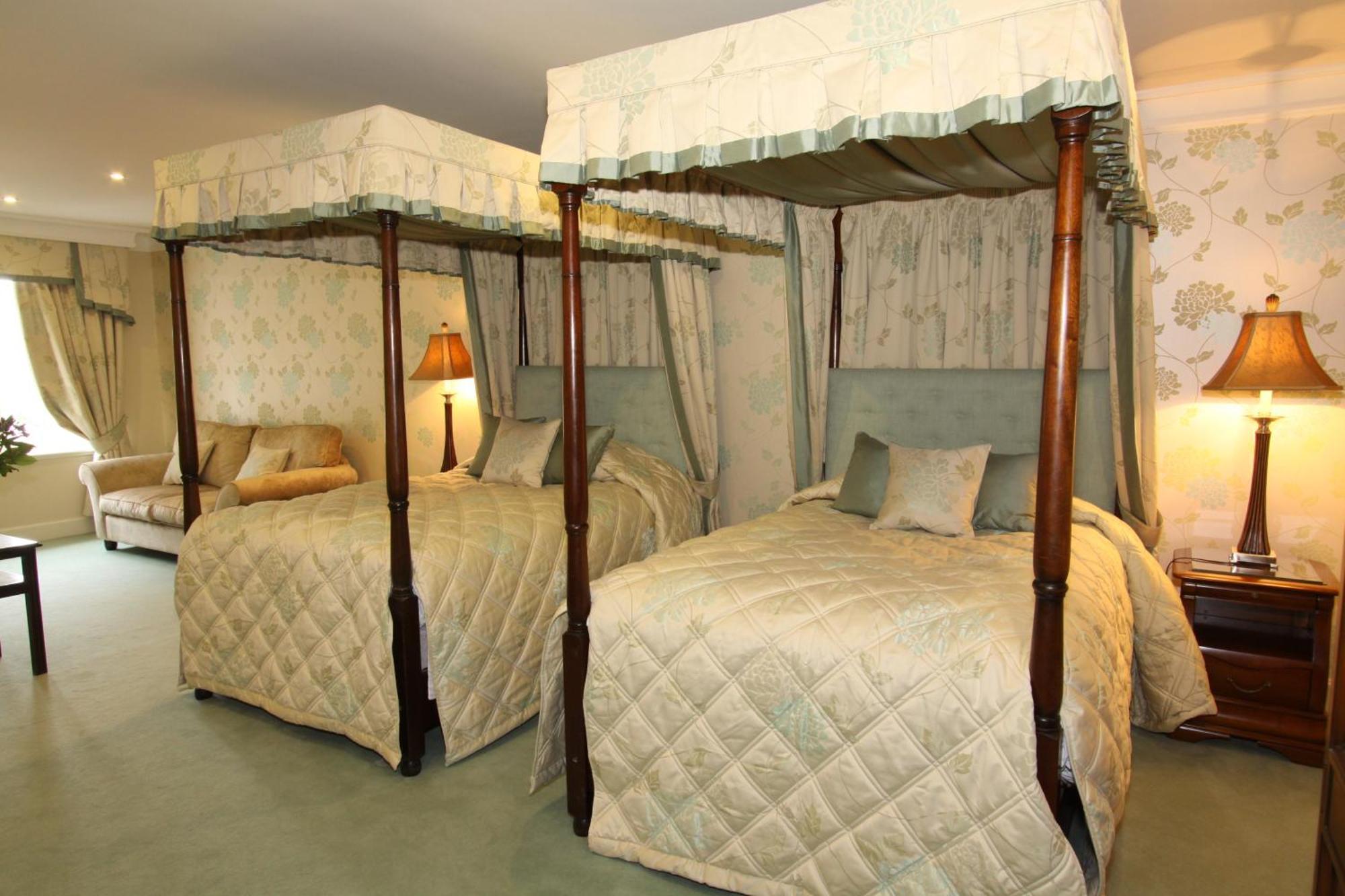 Mansion House Hotel إلجين المظهر الخارجي الصورة