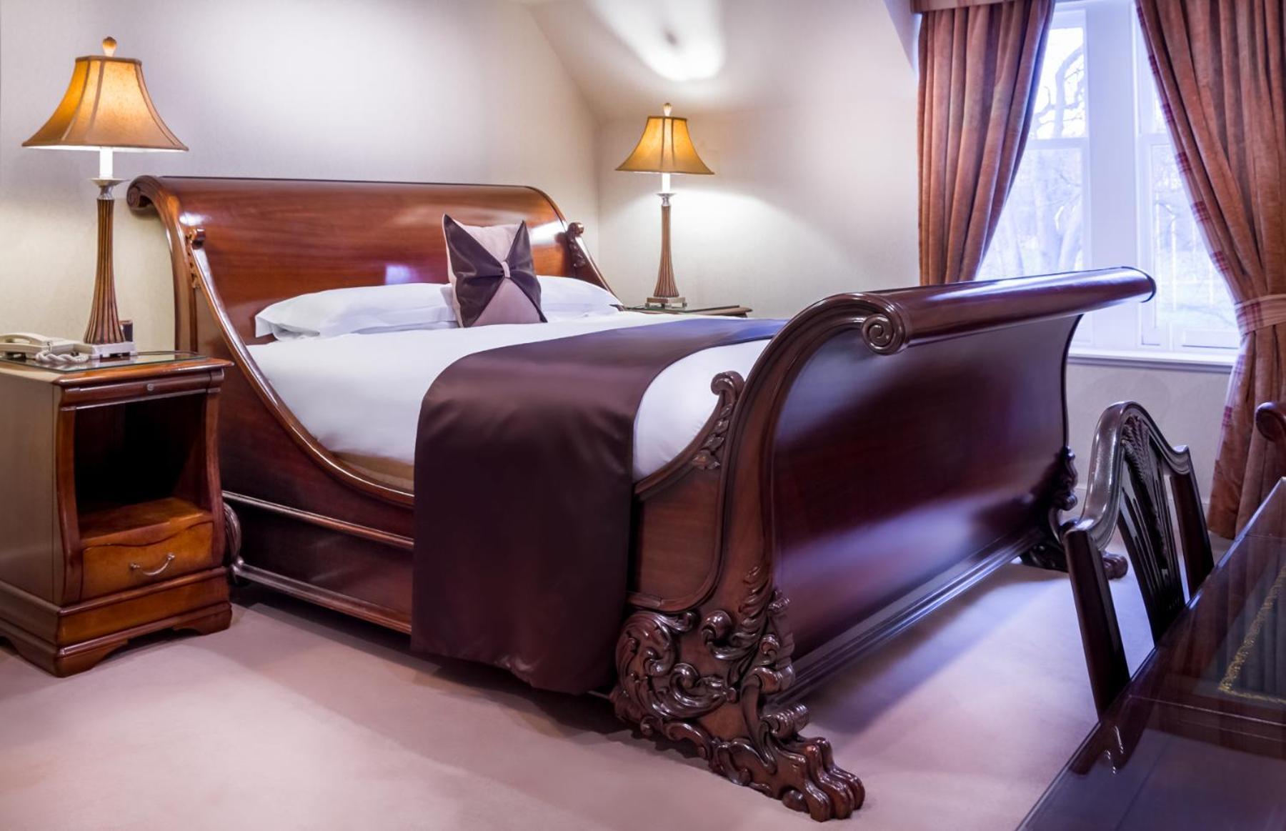 Mansion House Hotel إلجين المظهر الخارجي الصورة