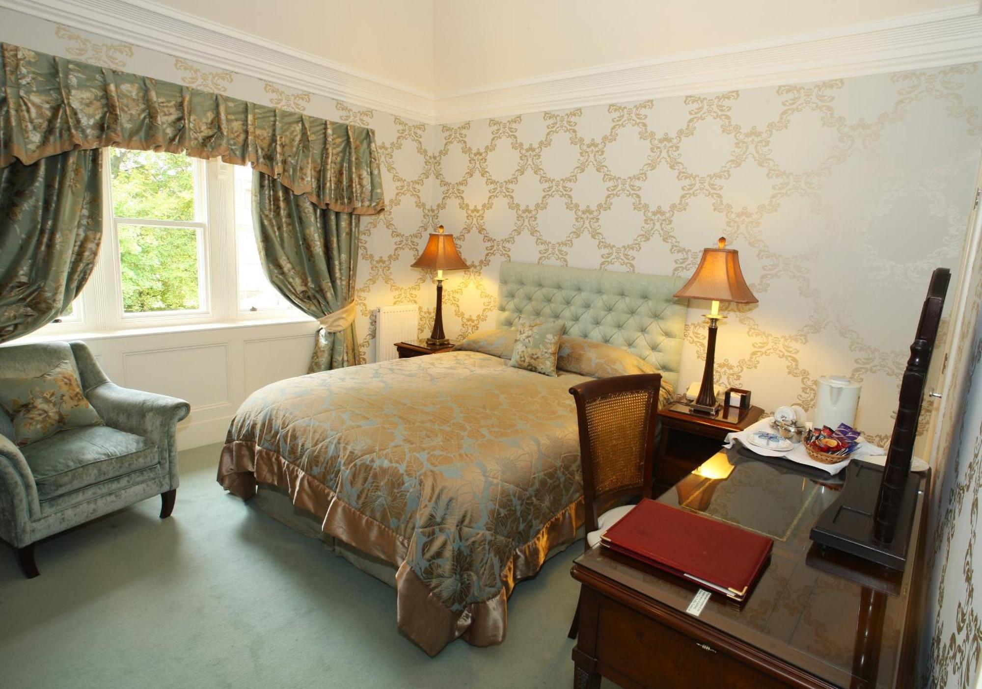 Mansion House Hotel إلجين المظهر الخارجي الصورة